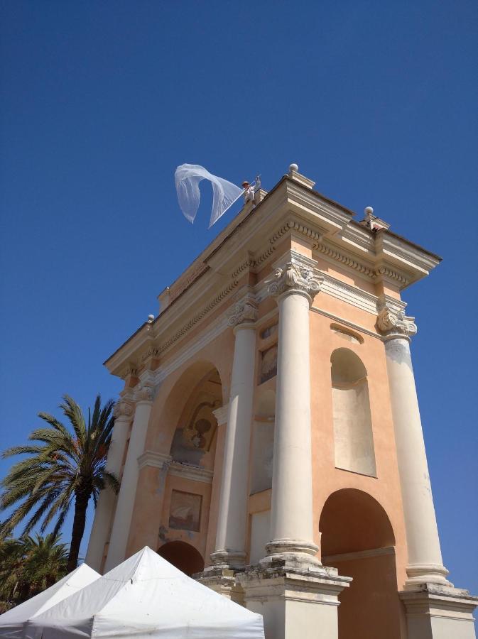 Ferienwohnung Casa Mariuccia A Due Passi Dal Mare Finale Ligure Exterior foto