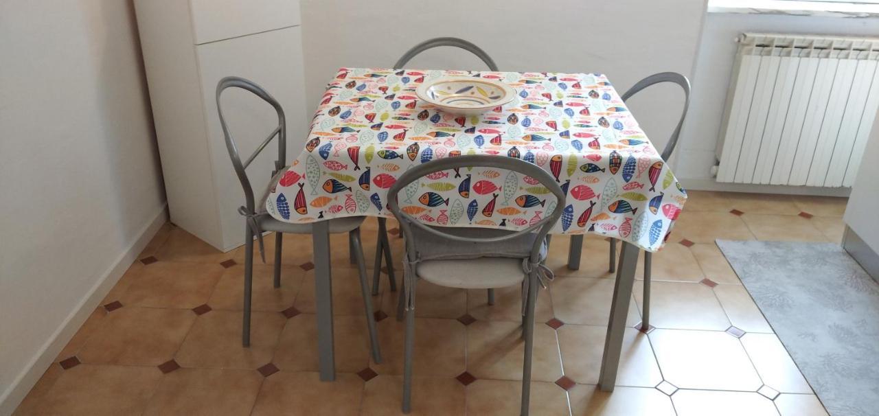 Ferienwohnung Casa Mariuccia A Due Passi Dal Mare Finale Ligure Exterior foto