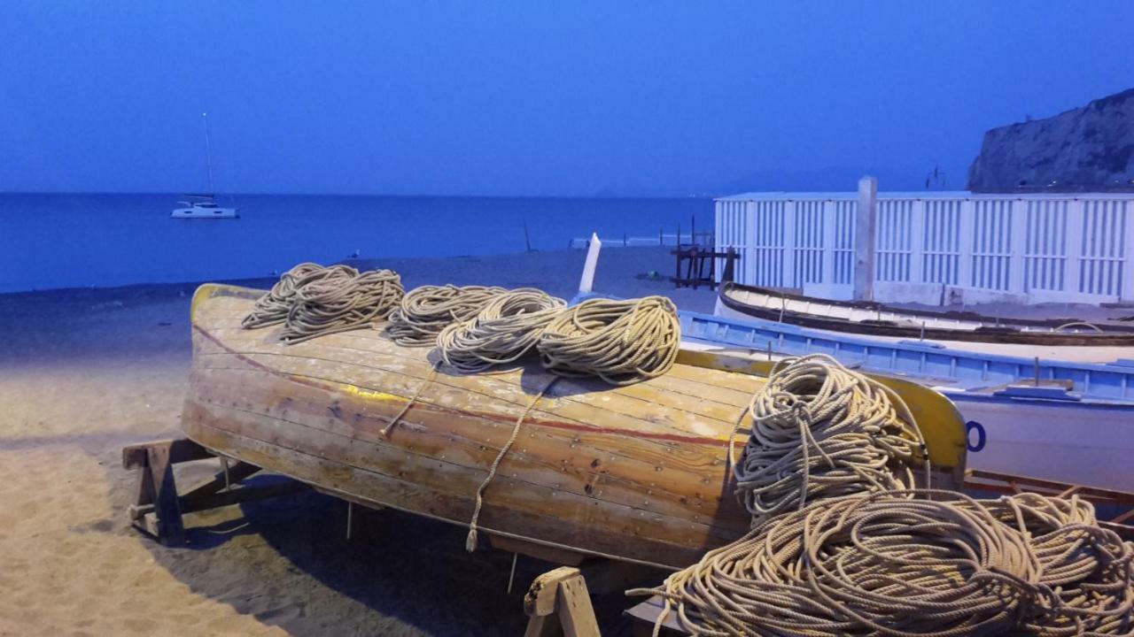 Ferienwohnung Casa Mariuccia A Due Passi Dal Mare Finale Ligure Exterior foto